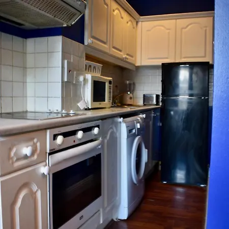 Apartment 2 Bedroom Flat In Secure Neighbourhood Dublin